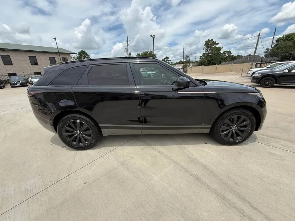 2019 Land Rover Range Rover Velar - Image 8 of 17