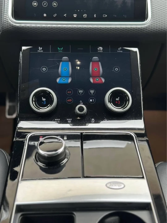 2019 Land Rover Range Rover Velar - Image 14 of 20
