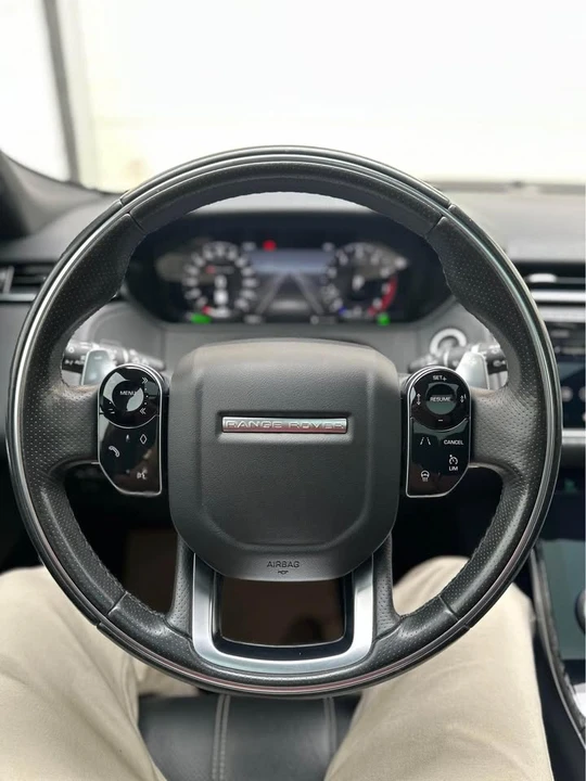 2019 Land Rover Range Rover Velar - Image 10 of 20
