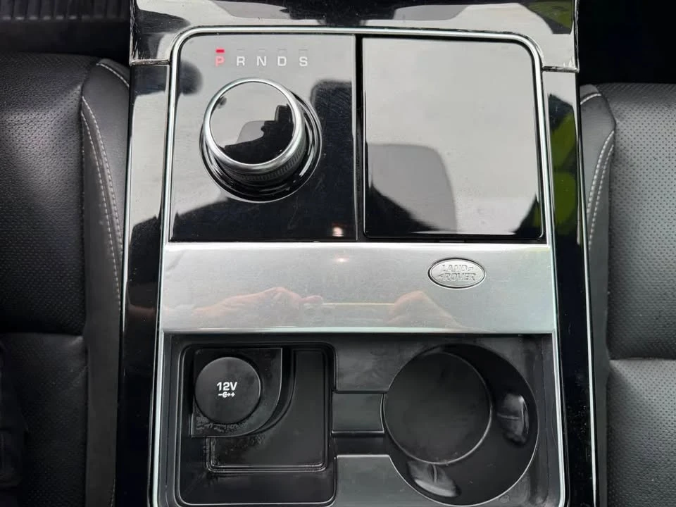 2019 Land Rover Range Rover Velar - Image 14 of 17