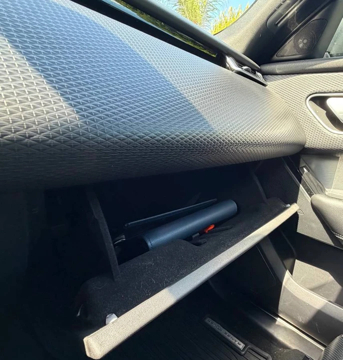 2019 Land Rover Range Rover Velar - Image 22 of 24