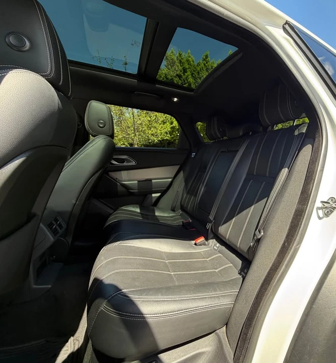 2019 Land Rover Range Rover Velar - Image 12 of 20
