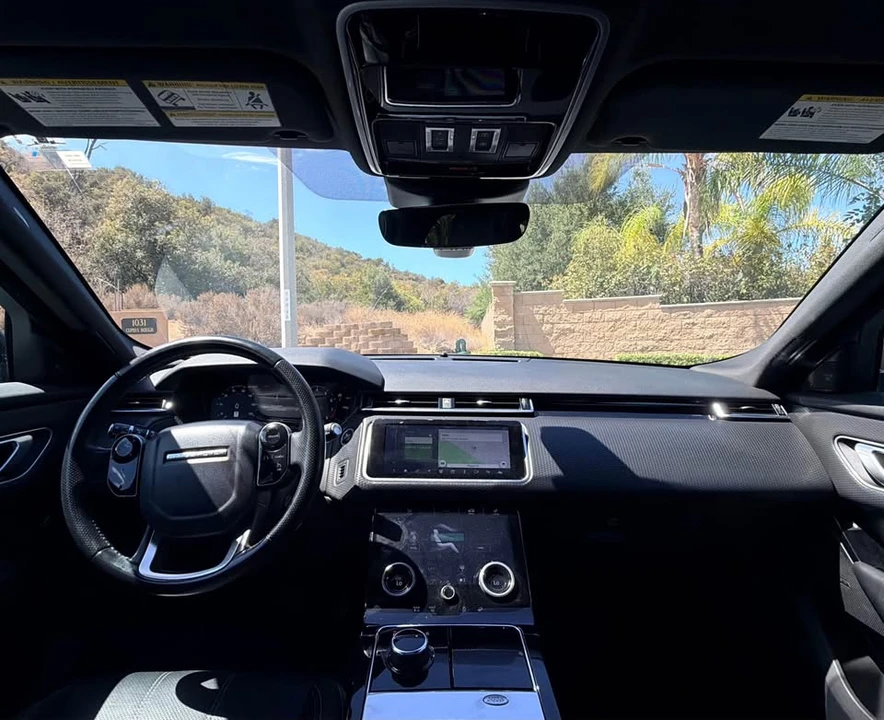 2019 Land Rover Range Rover Velar - Image 15 of 20