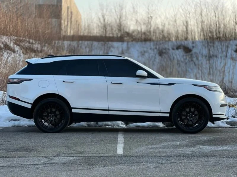 2019 Land Rover Range Rover Velar - Image 9 of 12