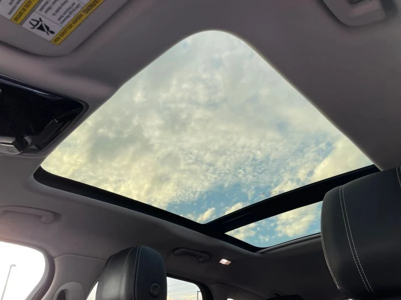 2019 Land Rover Range Rover Velar - Image 4 of 12