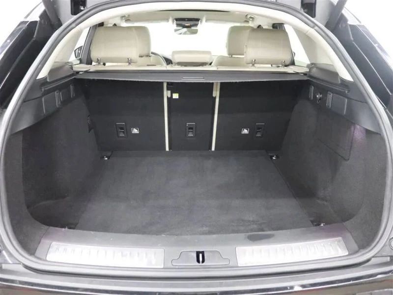 2019 Land Rover Range Rover Velar - Image 6 of 12