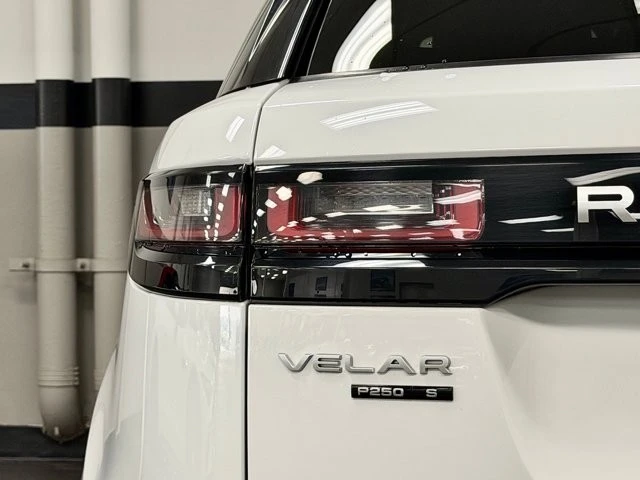 2019 Land Rover Range Rover Velar - Image 13 of 21
