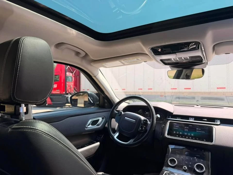 2019 Land Rover Range Rover Velar - Image 14 of 17