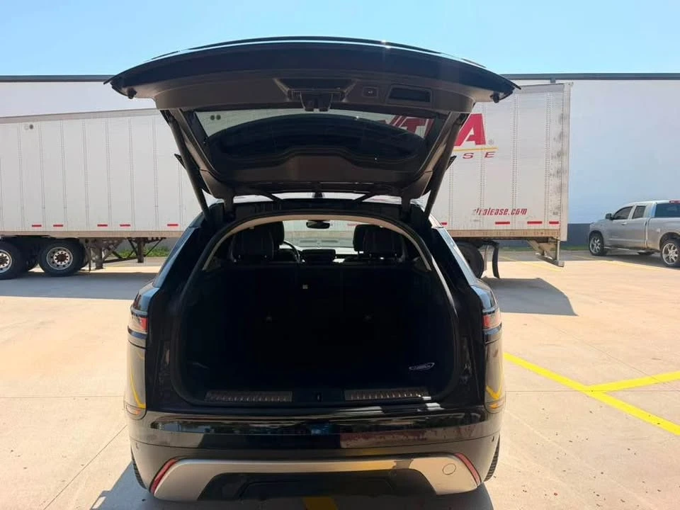 2019 Land Rover Range Rover Velar - Image 13 of 17