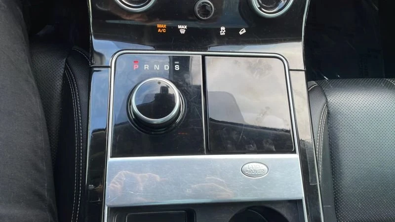2019 Land Rover Range Rover Velar - Image 13 of 20