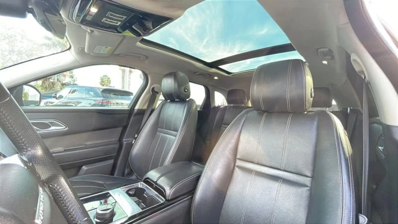 2019 Land Rover Range Rover Velar - Image 16 of 20