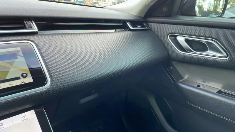 2019 Land Rover Range Rover Velar - Image 14 of 20