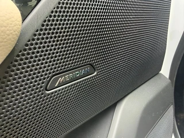 2019 Land Rover Range Rover Velar - Image 14 of 20