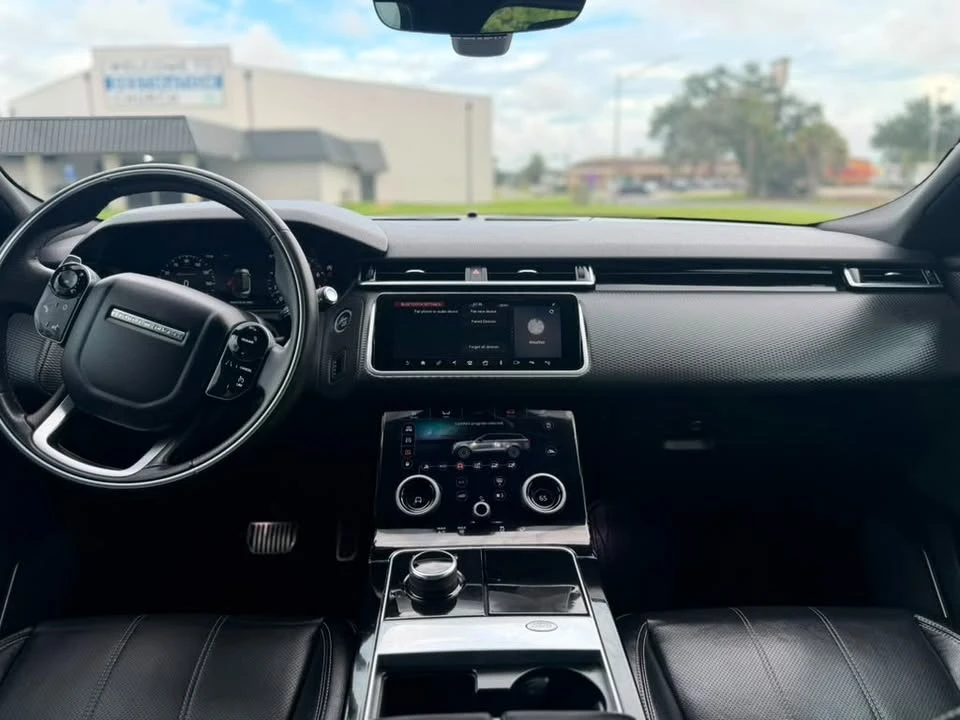 2019 Land Rover Range Rover Velar - Image 11 of 16