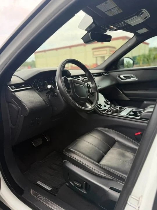 2019 Land Rover Range Rover Velar - Image 8 of 16