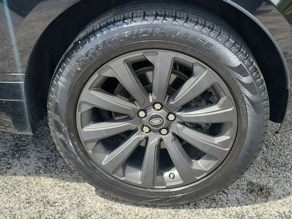 2019 Land Rover Range Rover Velar - Image 12 of 20