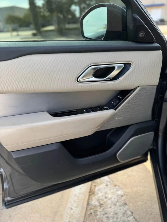 2019 Land Rover Range Rover Velar - Image 5 of 8