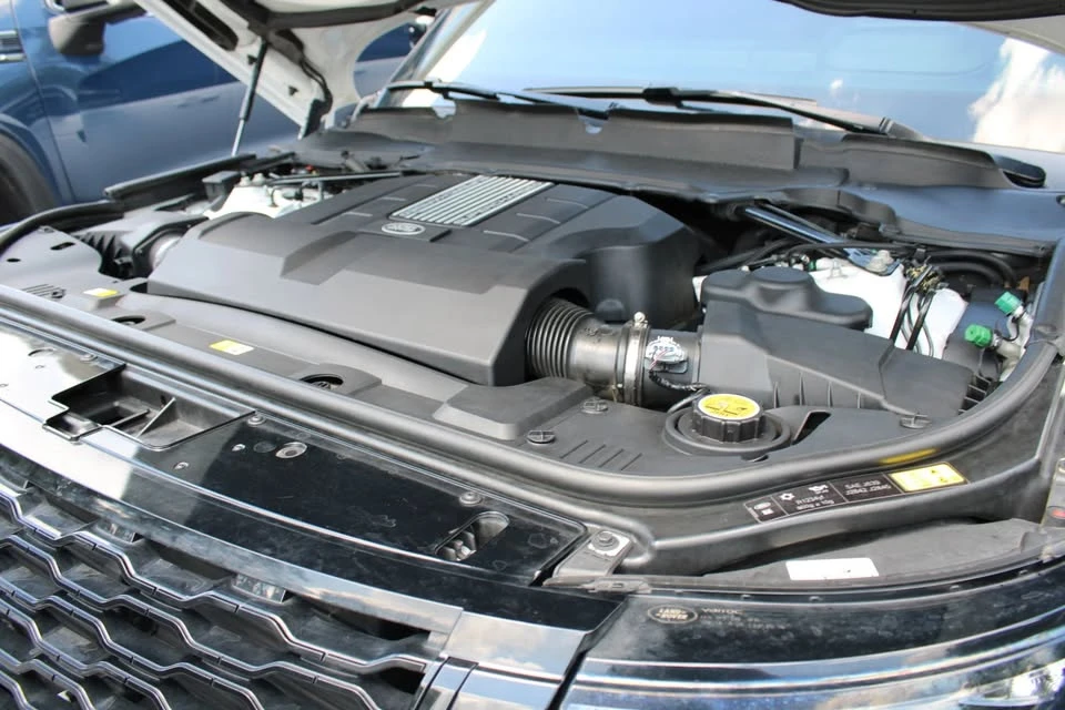 2019 Land Rover Range Rover L405 - Image 10 of 20