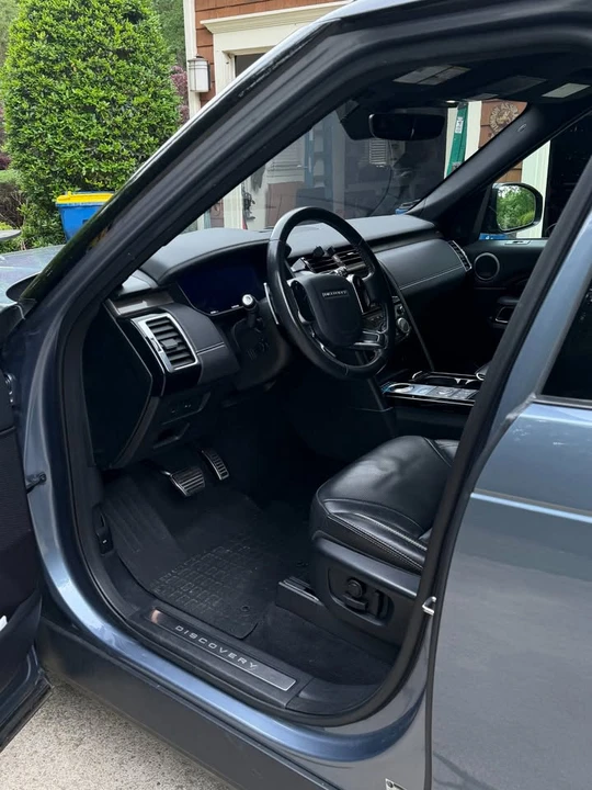 2019 Land Rover Discovery 5th Gen - Image 4 of 20