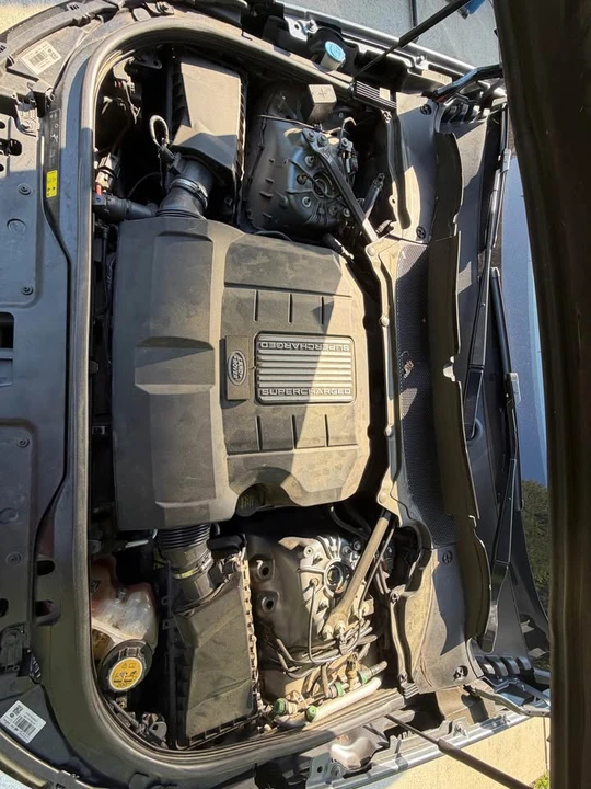 2019 Land Rover Discovery 5th Gen - Image 19 of 20