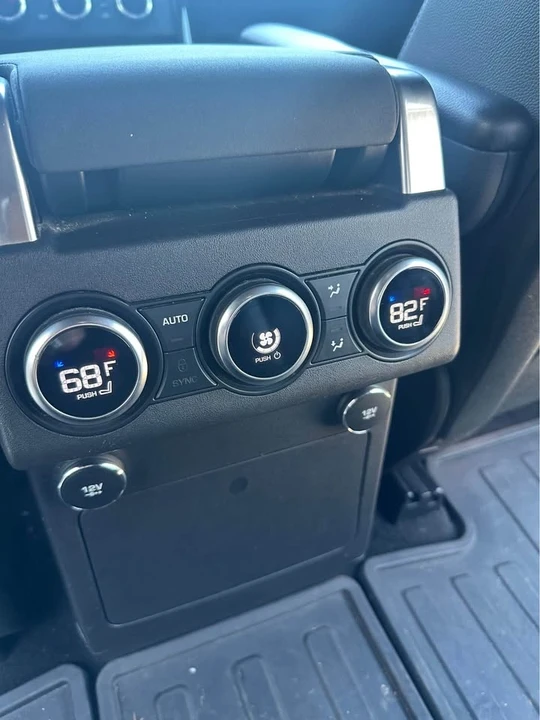 2019 Land Rover Discovery 5th Gen - Image 6 of 7
