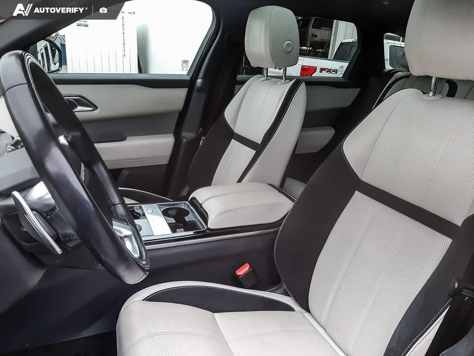 2019 Land Rover Range Rover Velar - Image 17 of 20