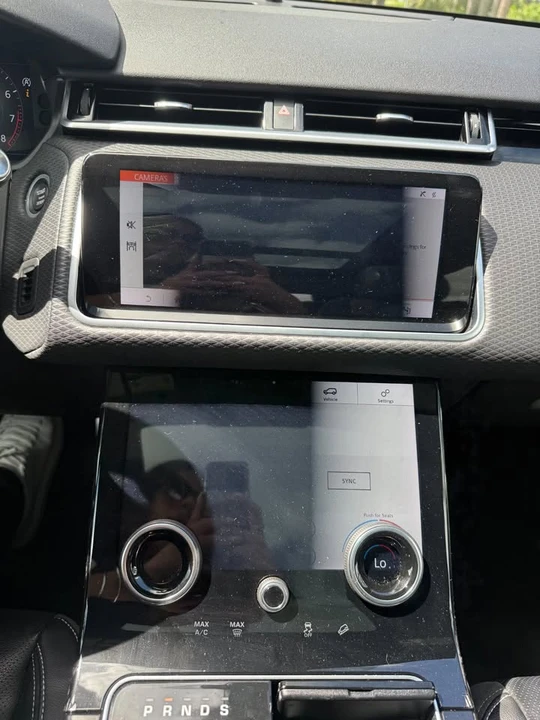 2019 Land Rover Range Rover Velar - Image 7 of 9