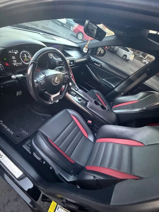 2019 Lexus IS 3rd Gen - Image 9 of 16