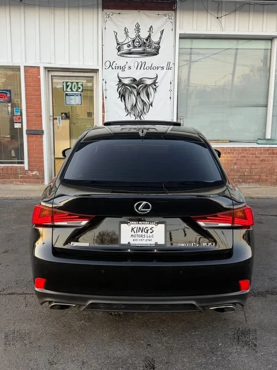 2019 Lexus IS 3rd Gen - Image 5 of 16
