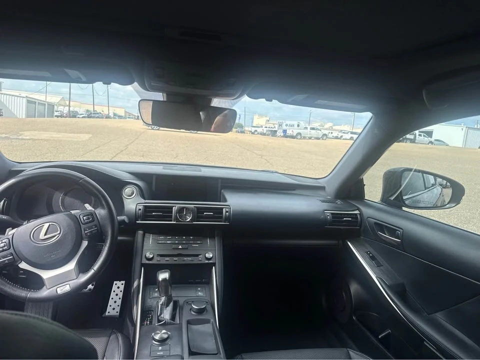 2019 Lexus IS 3rd Gen - Image 3 of 5