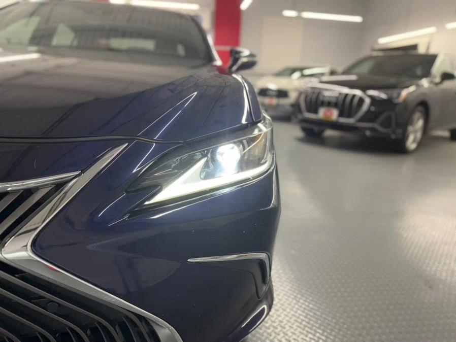 2019 Lexus ES 7th Gen - Image 4 of 20