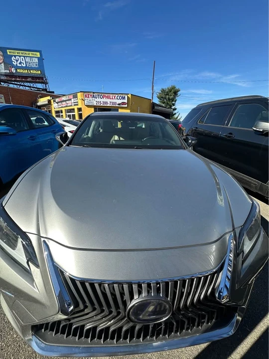 2019 Lexus ES 7th Gen - Image 3 of 12