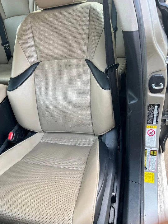 2019 Lexus ES 7th Gen - Image 8 of 11