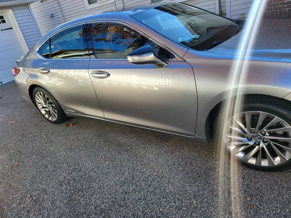 2019 Lexus ES 7th Gen - Image 3 of 12