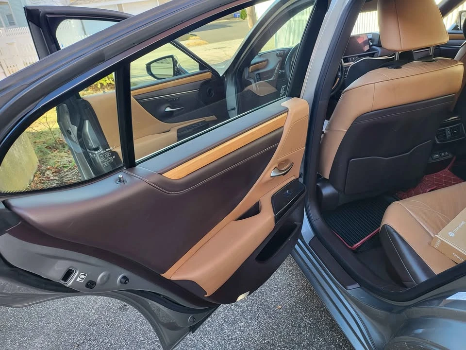 2019 Lexus ES 7th Gen - Image 12 of 12