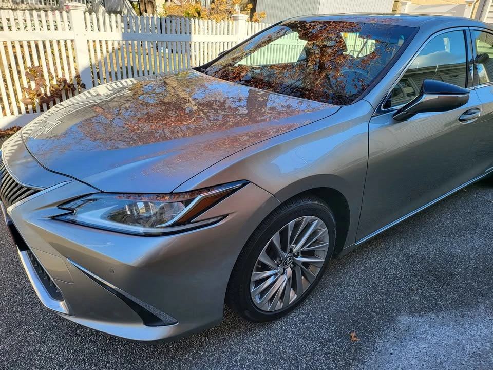 2019 Lexus ES 7th Gen - Image 10 of 12