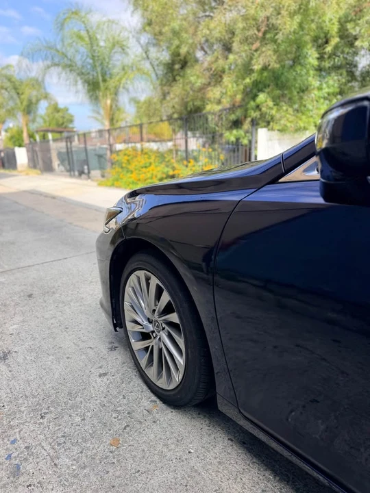 2019 Lexus ES 7th Gen - Image 7 of 16