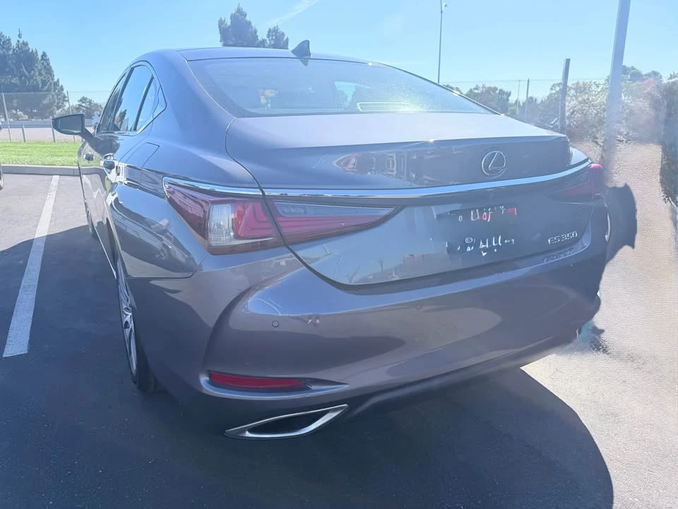 2019 Lexus ES 7th Gen - Image 3 of 7