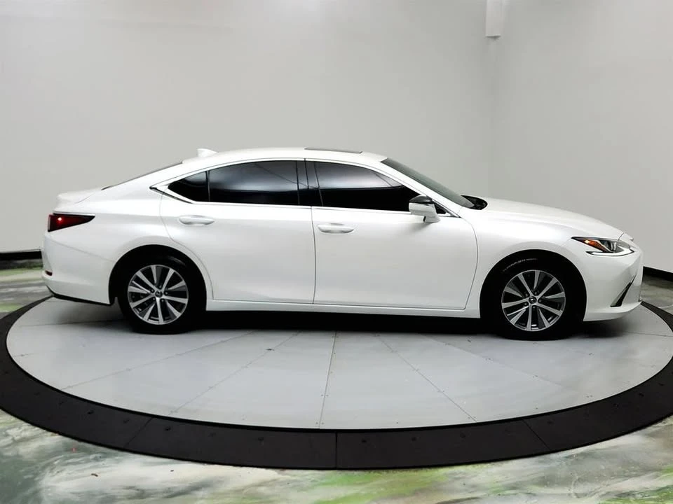 2019 Lexus ES 7th Gen - Image 3 of 20