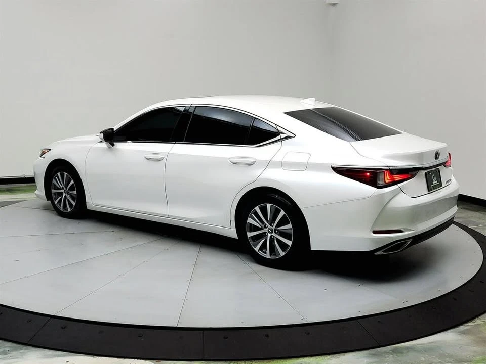 2019 Lexus ES 7th Gen - Image 6 of 20
