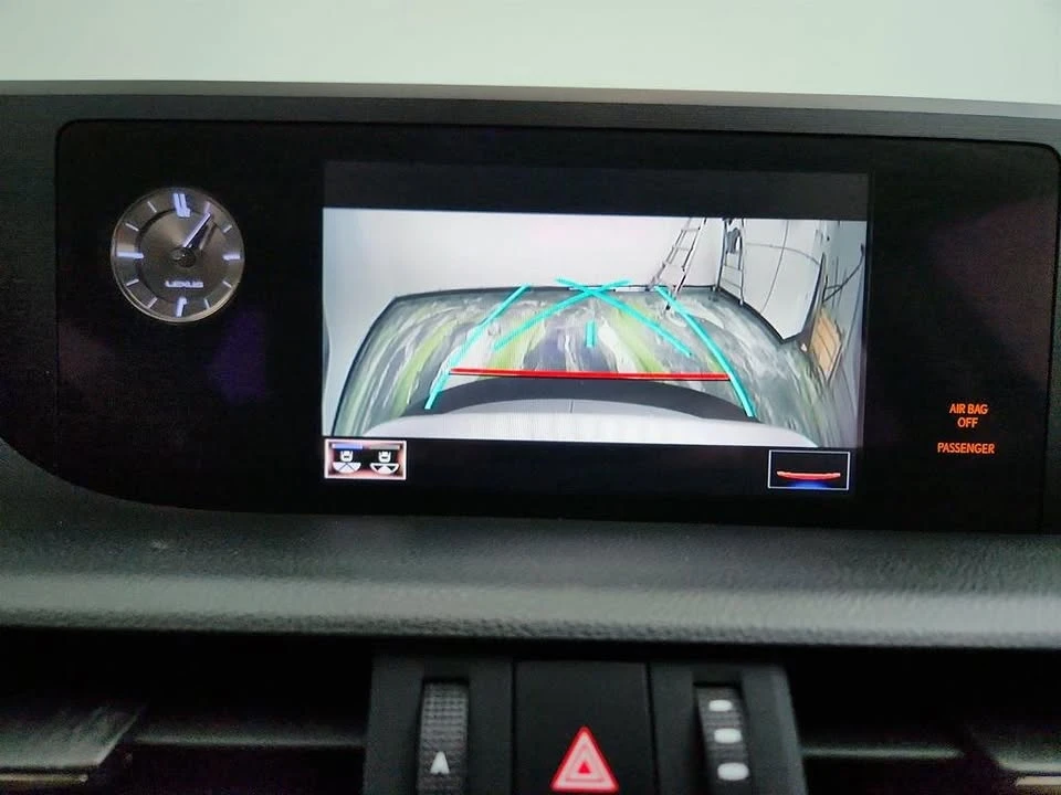 2019 Lexus ES 7th Gen - Image 18 of 20