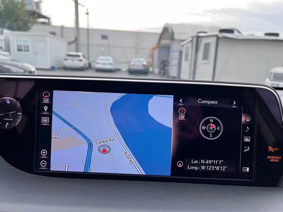 2019 Lexus ES 7th Gen - Image 18 of 18