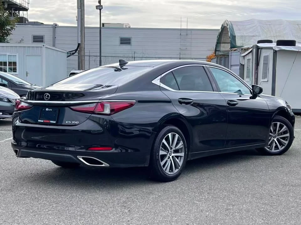 2019 Lexus ES 7th Gen - Image 6 of 18