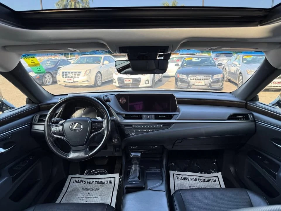2019 Lexus ES 7th Gen - Image 14 of 20