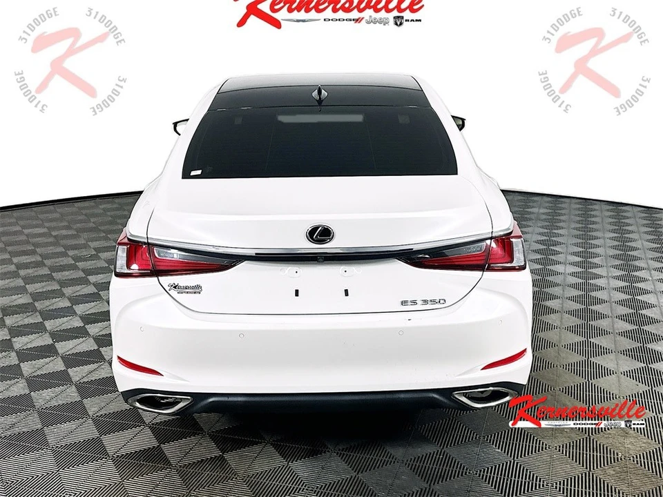 2019 Lexus ES 7th Gen - Image 6 of 12