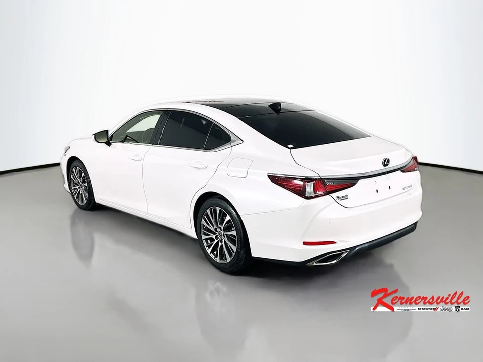 2019 Lexus ES 7th Gen - Image 5 of 21