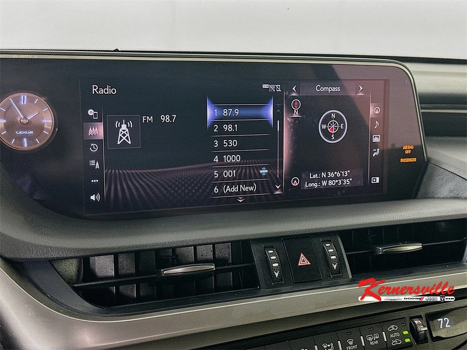 2019 Lexus ES 7th Gen - Image 17 of 21