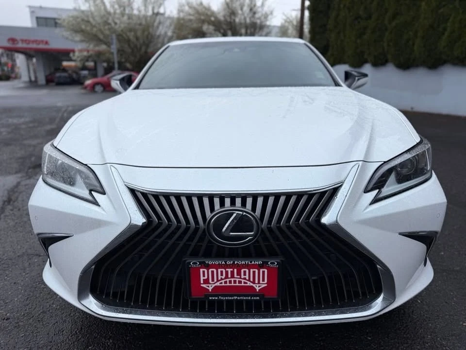 2019 Lexus ES 7th Gen - Image 3 of 20