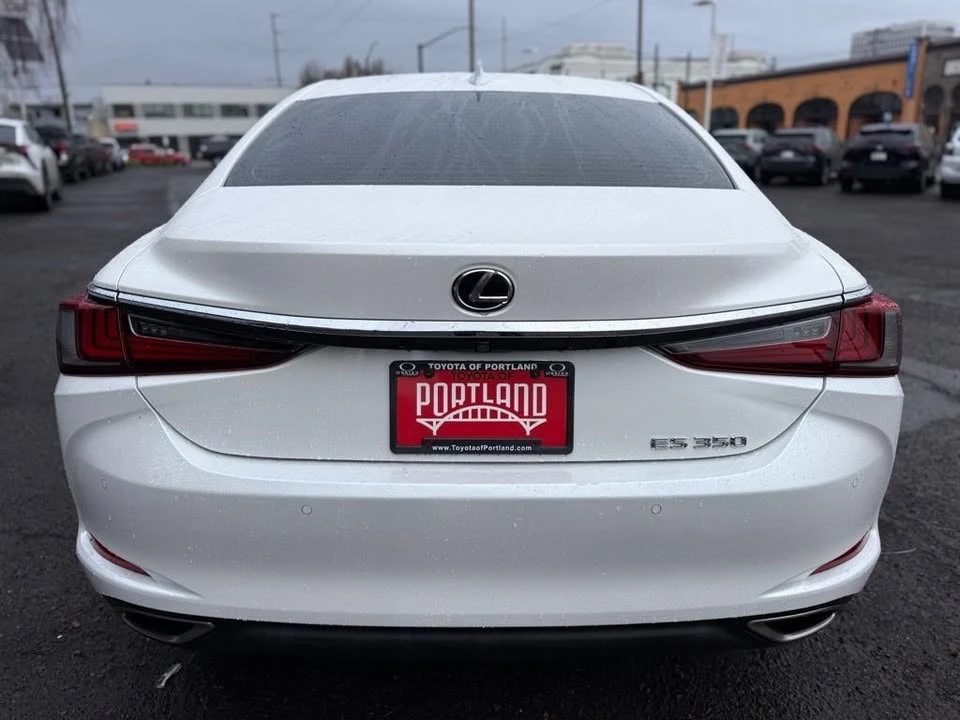2019 Lexus ES 7th Gen - Image 6 of 20