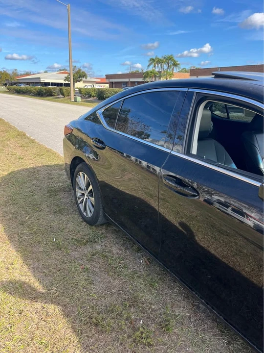 2019 Lexus ES 7th Gen - Image 4 of 10